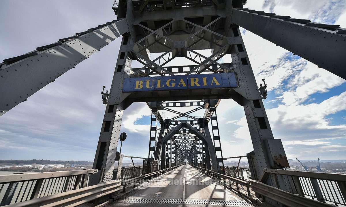 Poliţia de Frontieră le recomandă şoferilor să evite traversarea Podului Giurgiu-Ruse, în contextul protestelor din Bulgaria 1749368841178 giurgiupod S4