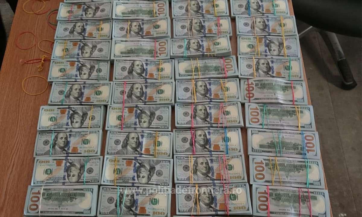FOTO VIDEO Un cuplu de ucraineni a fost depistat cu 1,4 milioane de dolari ascunși sub haine 1749974692342 639 S4