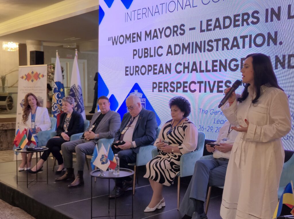 FOTO VIDEO Conferința Internațională „Femeile primar – lideri în administrația publică locală, provocări și perspective europene“/ Fostul ministru al Muncii și persoane din administrația locală, prezenți 5 FOTO VIDEO Conferința Internațională „Femeile primar – lideri în administrația publică locală, provocări și perspective europene“/ Fostul ministru al Muncii și persoane din administrația locală, prezenți 1a392a8e 0469 4081 8234 cb0de3650dd2 1