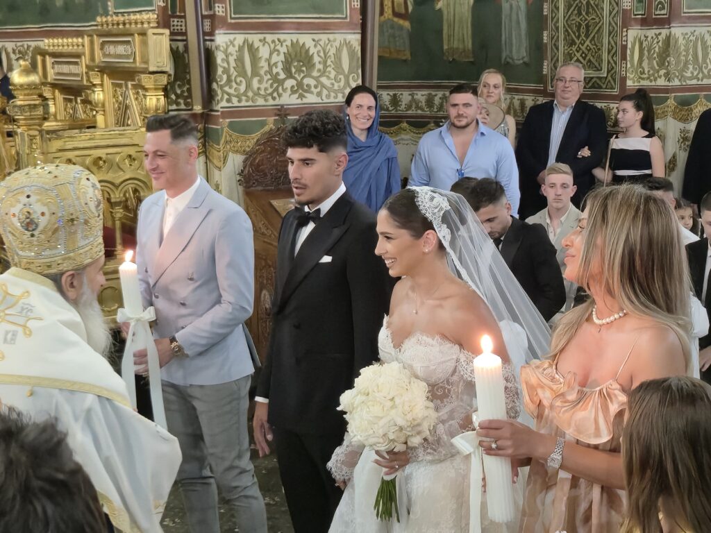 FOTO VIDEO Celebrul fotbalist Florinel Coman se căsătorește la Catedrala din Constanța/ ÎPS Teodosie oficiază ceremonia/ Este prezent și Gigi Becali UPDATE 17 FOTO VIDEO Celebrul fotbalist Florinel Coman se căsătorește la Catedrala din Constanța/ ÎPS Teodosie oficiază ceremonia/ Este prezent și Gigi Becali UPDATE 1abaf35f af90 42f7 8b53 fe928ee06bc6