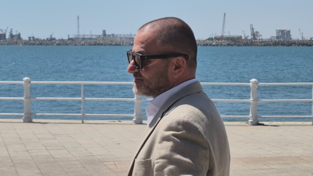 FOTO VIDEO Horia Constantinescu, primele declarații după ce a fost transferat disciplinar la CJPC Ialomița: „Am trezit un stup cu viespi” 6 FOTO VIDEO Horia Constantinescu, primele declarații după ce a fost transferat disciplinar la CJPC Ialomița: „Am trezit un stup cu viespi” 21475024 4875 4dfa b88f d29c03b4516d
