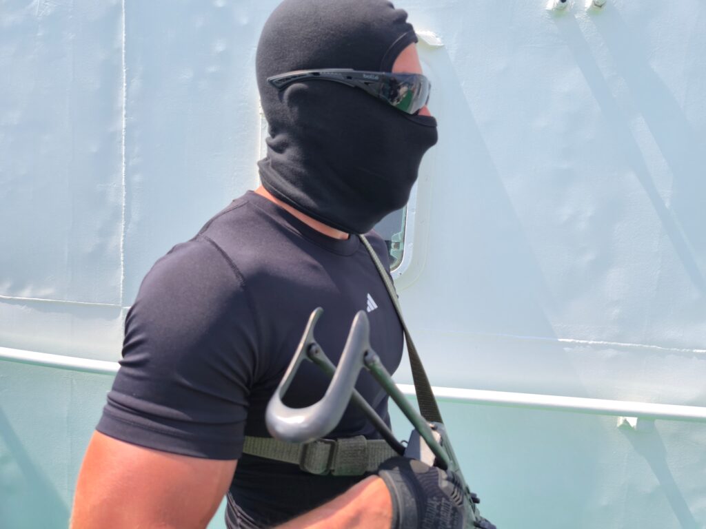 FOTO VIDEO Forțele Navale Române, spectacol în Marea Neagră: exercițiu anti-terorist impresionant UPDATE 28 FOTO VIDEO Forțele Navale Române, spectacol în Marea Neagră: exercițiu anti-terorist impresionant UPDATE 349219f4 8e0f 4b8d 9e6e f69618dcf51c