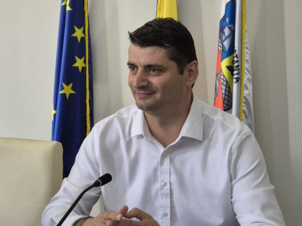 FOTO VIDEO Conferință CSM Constanța/ Ochiuleț: Fosta conducere a clubului avea bugetul pe 2024 cheltuit deja din prima lună LIVE TEXT 6 FOTO VIDEO Conferință CSM Constanța/ Ochiuleț: Fosta conducere a clubului avea bugetul pe 2024 cheltuit deja din prima lună LIVE TEXT 3de3edbb efaa 495a af57 c05251e84fd3