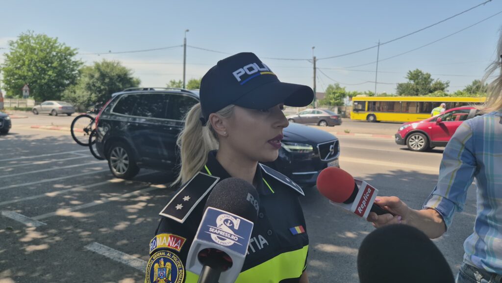 FOTO VIDEO Polițiștii constănțeni sporesc măsurile pe litoral în minivacanța de Rusalii 2 FOTO VIDEO Polițiștii constănțeni sporesc măsurile pe litoral în minivacanța de Rusalii 43d6eccc ccde 4c73 9dac fff1f61f0792