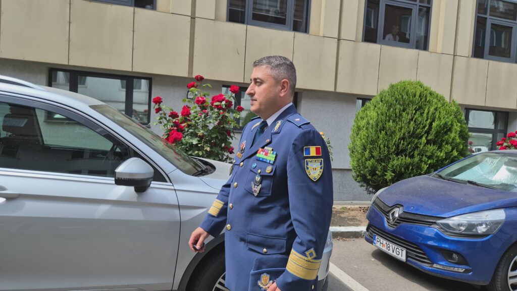 VIDEO DECLARAȚIE Generalul Nicolae Crețu de la Baza 57 Aeriană „Mihail Kogălniceanu” a fost audiat la Parchetul Militar pentru suspiciuni de fals intelectual UPDATE 7 VIDEO DECLARAȚIE Generalul Nicolae Crețu de la Baza 57 Aeriană „Mihail Kogălniceanu” a fost audiat la Parchetul Militar pentru suspiciuni de fals intelectual UPDATE 451095de f34f 48cb a52a 9401e86cb11e