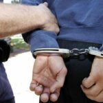 Mandate puse în aplicare: patru bărbați reținuți de polițiștii din Constanța 482185 354121 stiri barbat incatusat