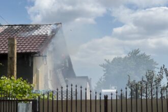 FOTO Incendiu la anexa unei case din Murfatlar / Intervin pompierii 494689338 1255847705926016 5493443074411580127 n