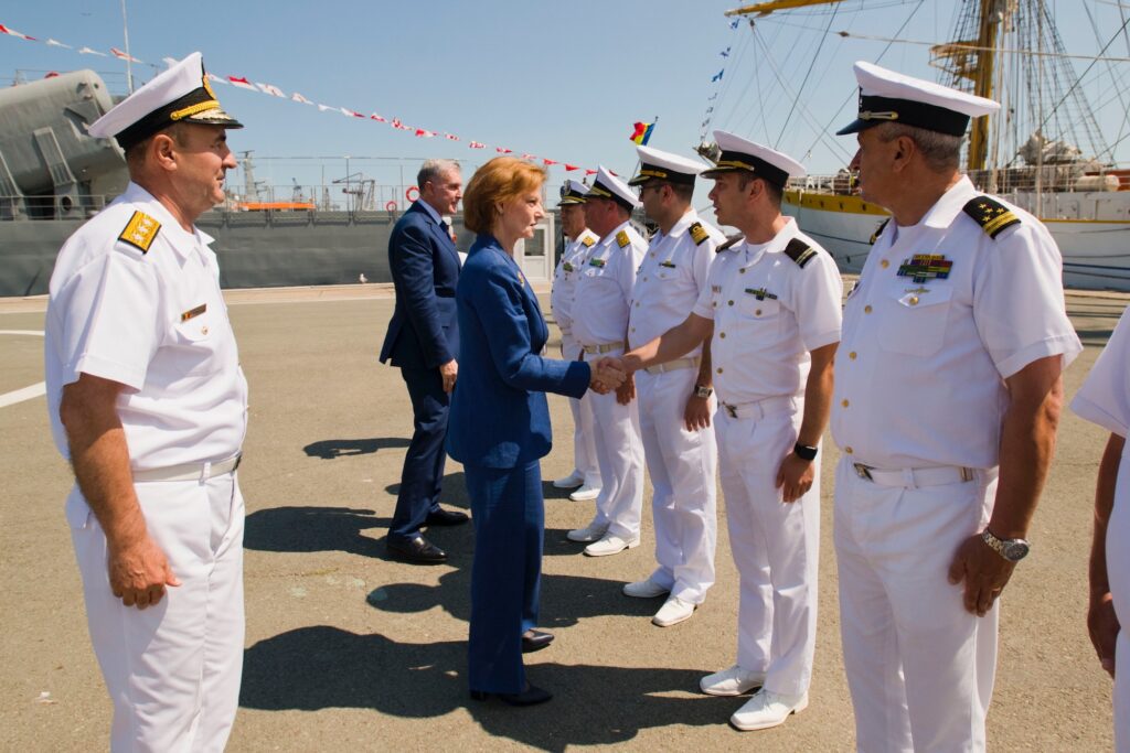 FOTO Majestatea Sa Margareta și Principele Radu, în vizită regală la Constanța 2 FOTO Majestatea Sa Margareta și Principele Radu, în vizită regală la Constanța 503905759 1263255342127236 1327041735395271711 n