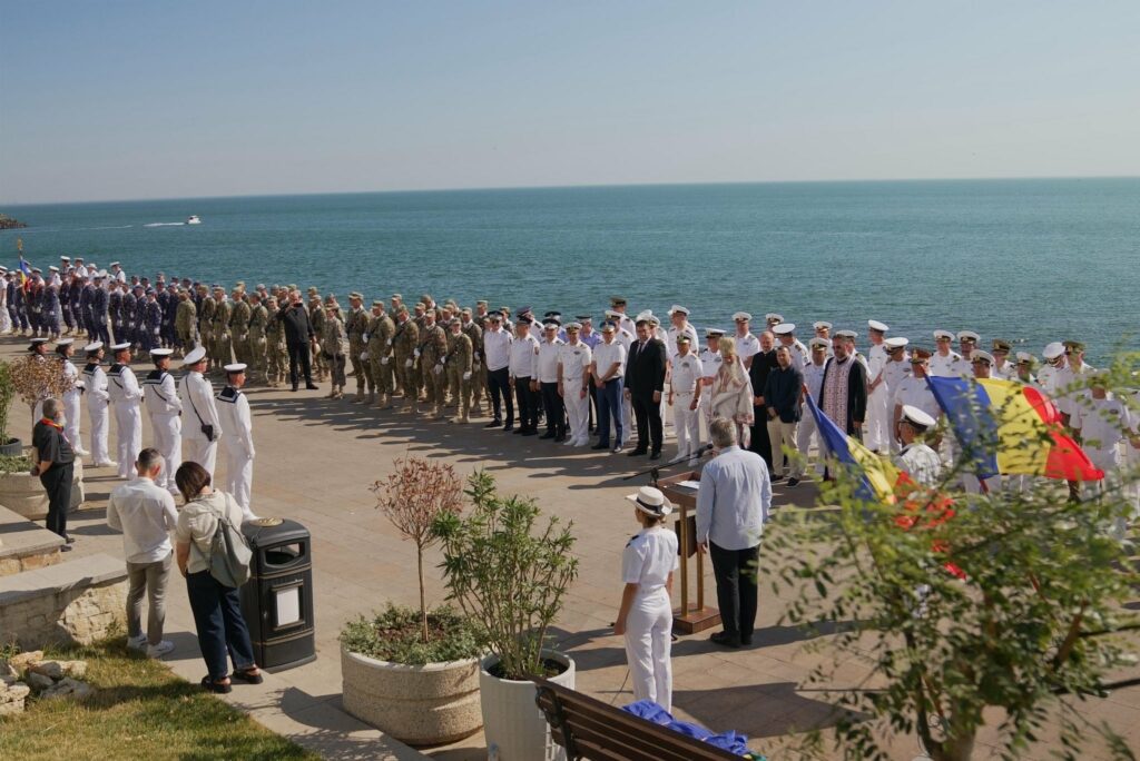 FOTO Ziua Drapelului Național, sărbătorită pe Faleza Cazinoului din Constanța 3 FOTO Ziua Drapelului Național, sărbătorită pe Faleza Cazinoului din Constanța 512673628 1109867111194179 6207915749452157081 n