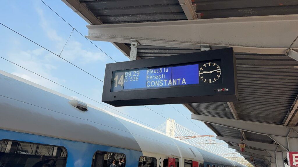 FOTO VIDEO Directorul CFR Călători a venit cu Trenul Soarelui la Constanța/ A fost lansat programul estival UPDATE 13 FOTO VIDEO Directorul CFR Călători a venit cu Trenul Soarelui la Constanța/ A fost lansat programul estival UPDATE 52a5167c 5517 4706 9641 dc09a036aba6