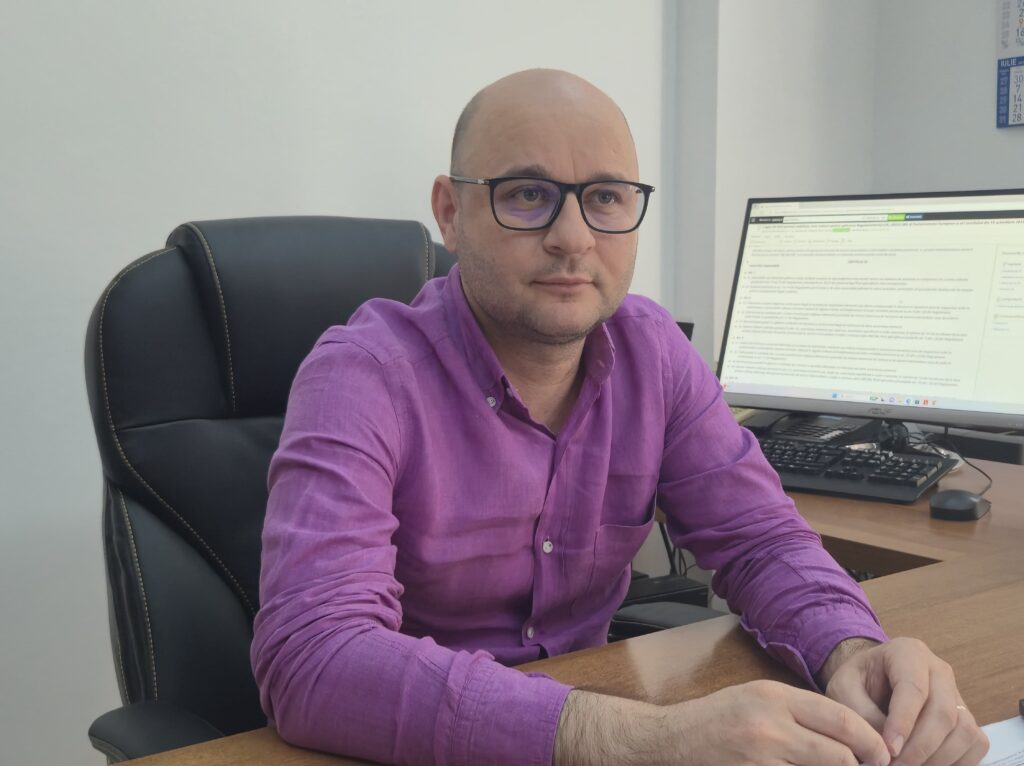 FOTO VIDEO Procurorul Viorel Teliceanu, despre deținătorul site-ului cu femei pozate pe ascuns: „Cercetările se efectuează față de autori necunoscuți” 3 FOTO VIDEO Procurorul Viorel Teliceanu, despre deținătorul site-ului cu femei pozate pe ascuns: „Cercetările se efectuează față de autori necunoscuți” 5a75663b 710b 4765 bb3a 00cfc69aa9fa