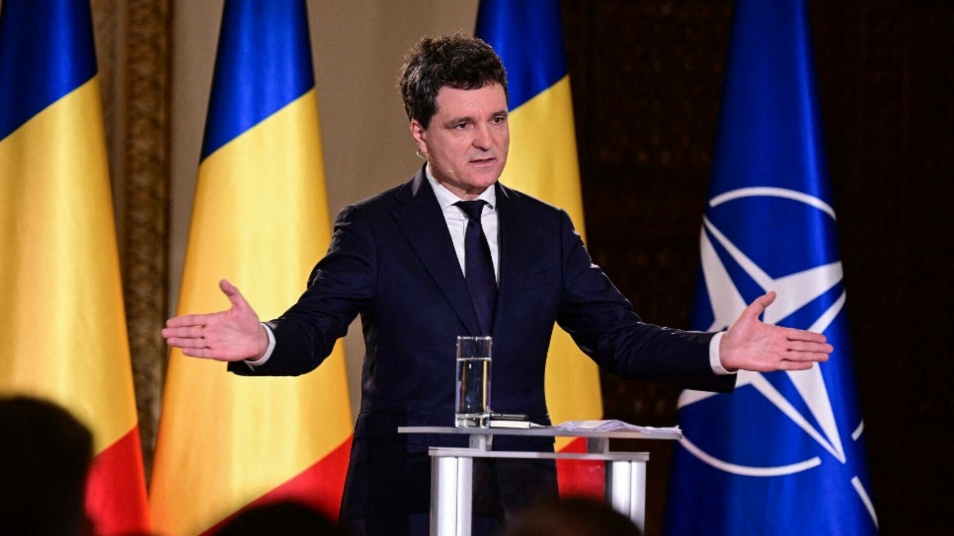 Prima vizită externă a lui Nicușor Dan ca președinte al României. Va participa la Summitul B9 şi Ţările Nordice 62548243