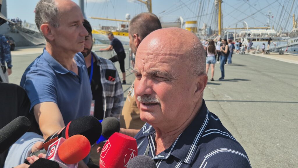 BREAKING Anchetă pe Fregata de pe care a dispărut un marinar! Mama lui Viorel Culea: „Mi-a zis că este în pericol” / Ce spun Forțele Navale UPDATE FOTO VIDEO 11 BREAKING Anchetă pe Fregata de pe care a dispărut un marinar! Mama lui Viorel Culea: „Mi-a zis că este în pericol” / Ce spun Forțele Navale UPDATE FOTO VIDEO 696b03c0 829c 49b7 b098 516edcbf1366