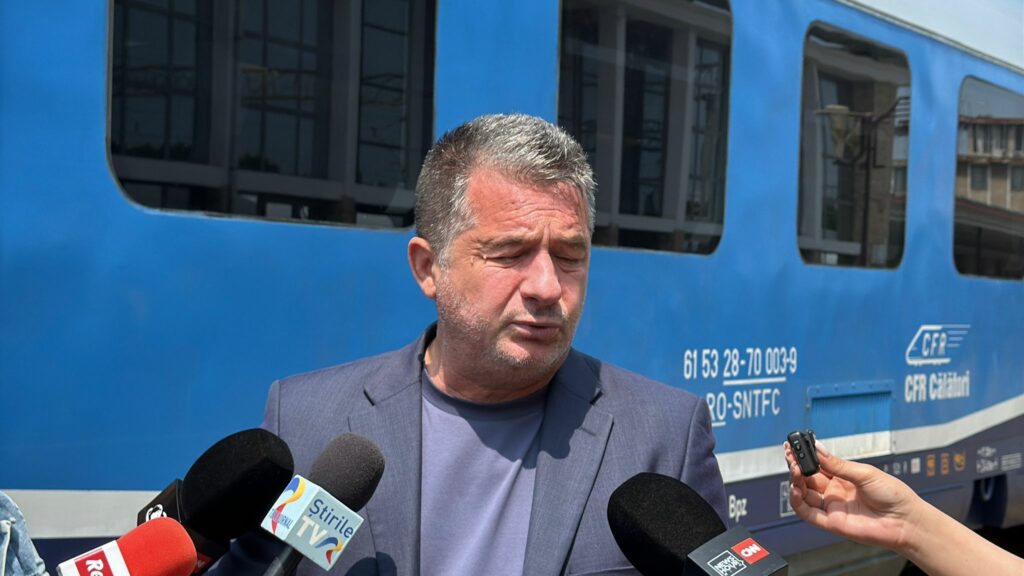 FOTO VIDEO Directorul CFR Călători a venit cu Trenul Soarelui la Constanța/ A fost lansat programul estival UPDATE 18 FOTO VIDEO Directorul CFR Călători a venit cu Trenul Soarelui la Constanța/ A fost lansat programul estival UPDATE 77f5a1fa 10fd 4c2f 9c4f 82137c4ebe95