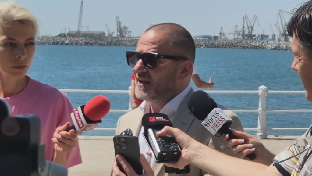 FOTO VIDEO Horia Constantinescu, primele declarații după ce a fost transferat disciplinar la CJPC Ialomița: „Am trezit un stup cu viespi” 4 FOTO VIDEO Horia Constantinescu, primele declarații după ce a fost transferat disciplinar la CJPC Ialomița: „Am trezit un stup cu viespi” 81e4850f 7f86 4991 a050 ae1cc4a29a23
