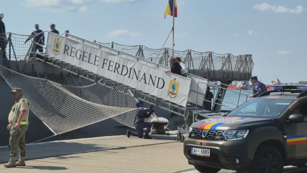 BREAKING Anchetă pe Fregata de pe care a dispărut un marinar! Mama lui Viorel Culea: „Mi-a zis că este în pericol” / Ce spun Forțele Navale UPDATE FOTO VIDEO 9 BREAKING Anchetă pe Fregata de pe care a dispărut un marinar! Mama lui Viorel Culea: „Mi-a zis că este în pericol” / Ce spun Forțele Navale UPDATE FOTO VIDEO 82926b62 720f 431e 8ffe 9392d1a710c7