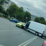 FOTO O dubă și un taxi s-au tamponat, în intersecția de la Dacia 95d825c8 6e22 4dcf bdb4 d368bc9d3ad9