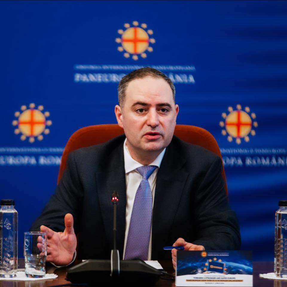 Ministrul Finanțelor a trimis Corpul de Control la Vama Constanța: „Nu voi tolera sub nicio formă încălcarea legii” 2 Ministrul Finanțelor a trimis Corpul de Control la Vama Constanța: „Nu voi tolera sub nicio formă încălcarea legii” Alexaandru Nazare