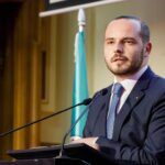 Ministrul Sănătății a trimis Corpul de control în teritoriu pentru a verifica situația concediilor medicale/ Un milion „par suspecte”! Alexandru Rogobete