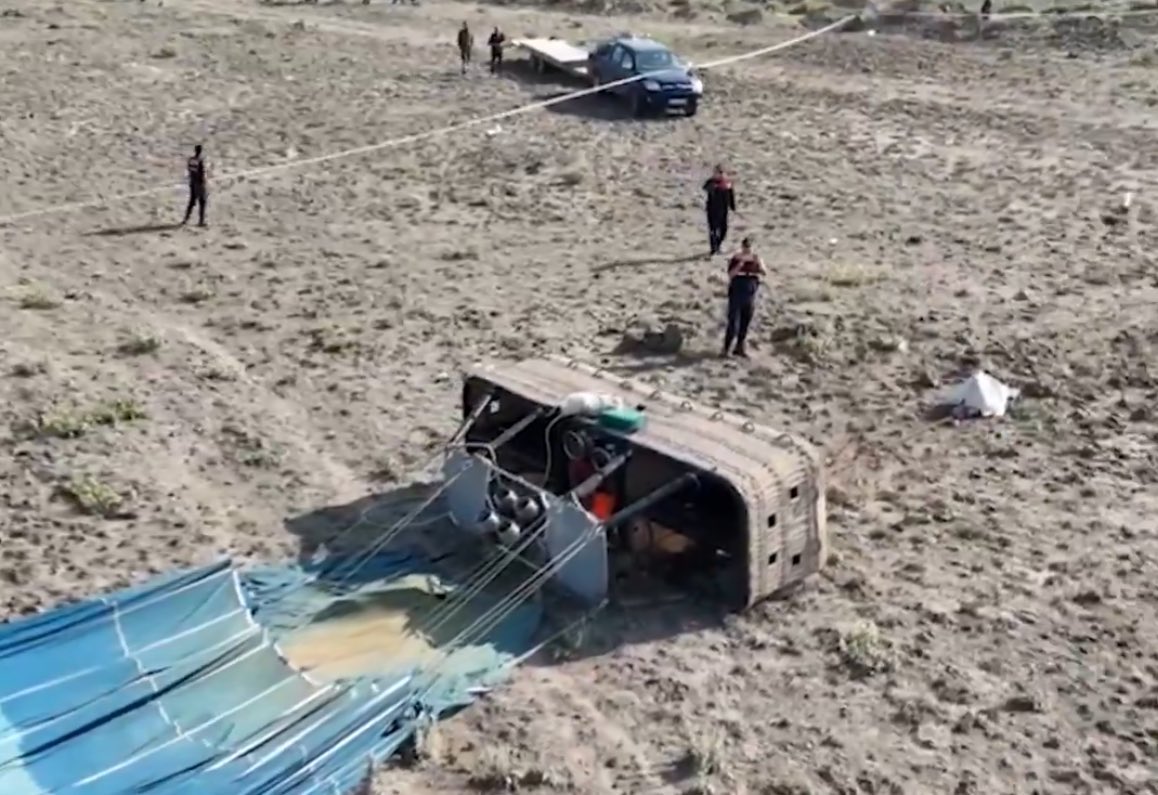VIDEO Tragedie în Turcia: Un mort și mai mulți răniți după ce două baloane cu aer cald s-au prăbușit GteJvqNXIAAkZqP