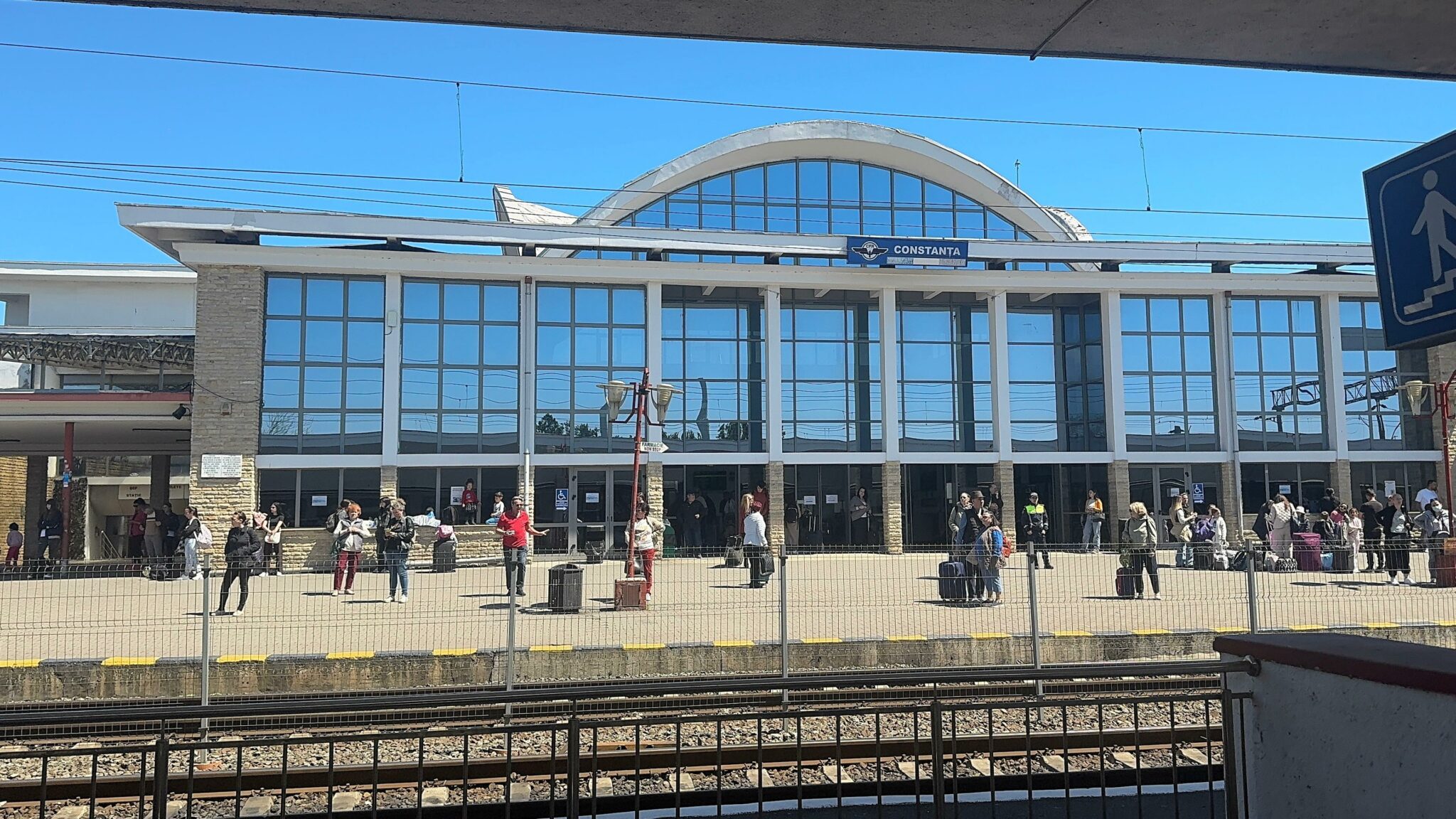 DOCUMENTE CFR lansează Trenurile Soarelui 2025/ 54 de trenuri directe spre litoral, din 13 iunie până în 6 septembrie Imagine WhatsApp 2025 06 02 la 13.46.10 8d8a62c8