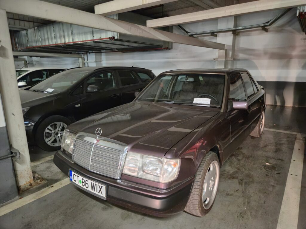 FOTO VIDEO Zeci de mașini au fost abandonate în parcarea subterană a mall-ului Vivo 4 FOTO VIDEO Zeci de mașini au fost abandonate în parcarea subterană a mall-ului Vivo Imagine WhatsApp 2025 06 10 la 13.45.11 8faf4546
