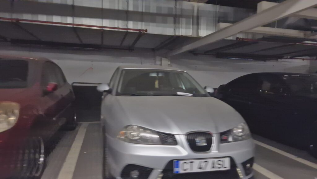 FOTO VIDEO Zeci de mașini au fost abandonate în parcarea subterană a mall-ului Vivo 19 FOTO VIDEO Zeci de mașini au fost abandonate în parcarea subterană a mall-ului Vivo Imagine WhatsApp 2025 06 10 la 13.45.12 7d444981
