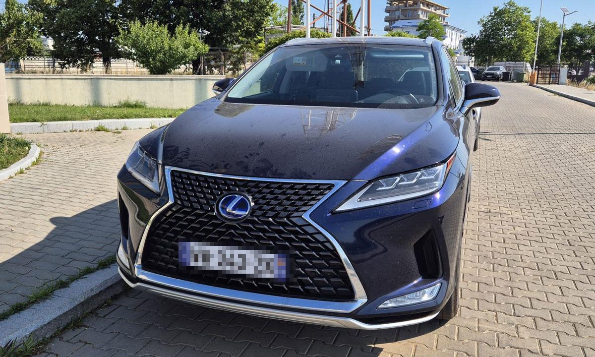 FOTO VIDEO Autoturism în valoare de 220.000 de lei, căutat de autoritățile din Spania, descoperit de poliţiştii de frontieră constănțeni Imagine WhatsApp 2025 06 26 la 12.31.48 641dc4b0