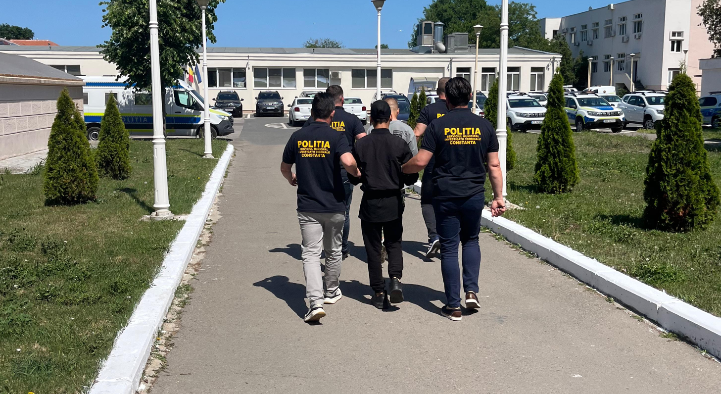 FOTO VIDEO Un bătrân din Constanța a fost tâlhărit de doi adolescenți: i-au furat 1000 de lei prin VIOLENȚĂ Screenshot 2025 06 04 174232