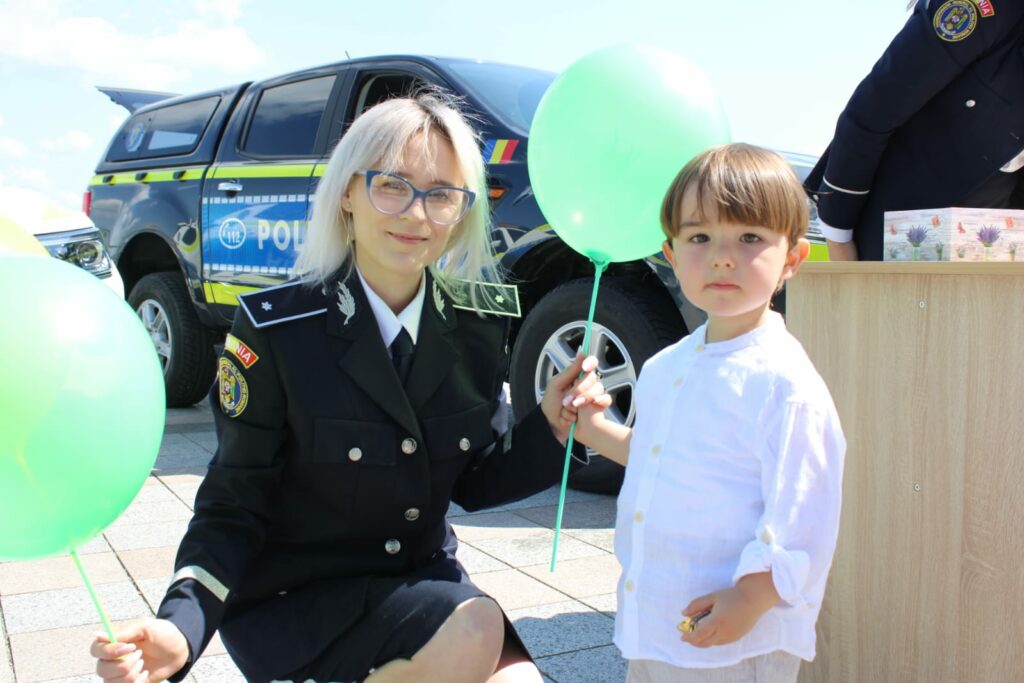 FOTO Ziua Internațională a Copilului, marcată de polițiștii tulceni 6 FOTO Ziua Internațională a Copilului, marcată de polițiștii tulceni WhatsApp Image 2025 06 01 at 15.56.55 1