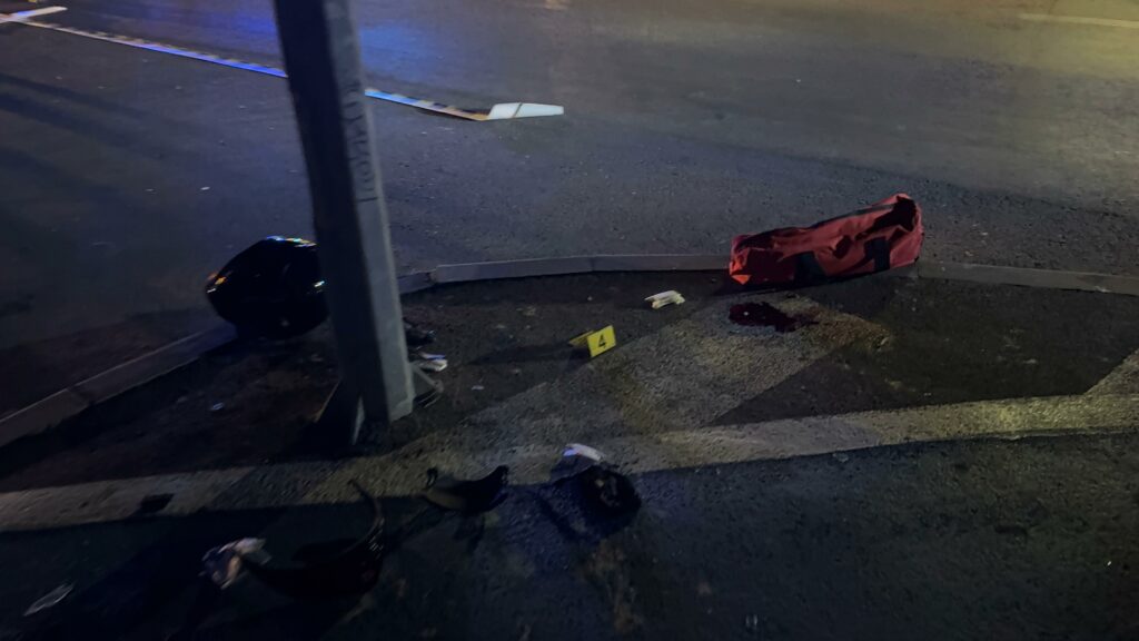 FOTO VIDEO Trei VICTIME au ajuns la spital rănite GRAV în urma unui accident pe bulevardul Mamaia, în fața restaurantului Dolce Vita UPDATE 17 FOTO VIDEO Trei VICTIME au ajuns la spital rănite GRAV în urma unui accident pe bulevardul Mamaia, în fața restaurantului Dolce Vita UPDATE WhatsApp Image 2025 06 03 at 23.10.21 1