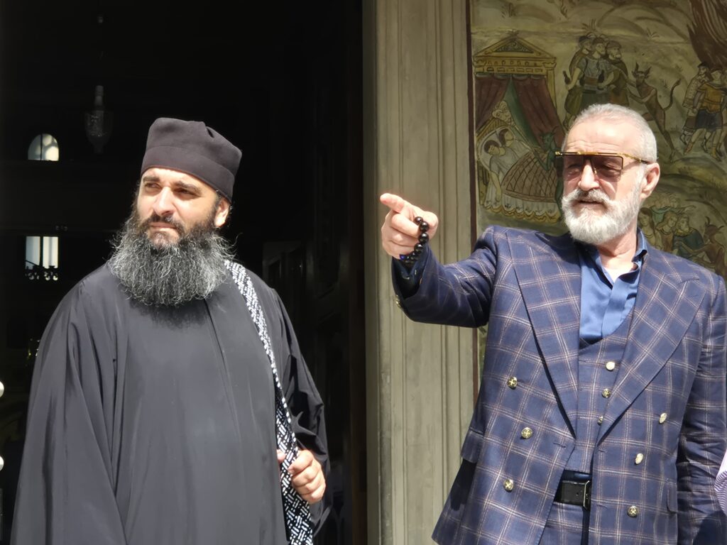 VIDEO Au spus DA în fața lui Dumnezeu! Declarații EMOȚIONANTE ale mirilor, Florinel Coman și Ioana, dar și ale nașului, Rădoi 26 VIDEO Au spus DA în fața lui Dumnezeu! Declarații EMOȚIONANTE ale mirilor, Florinel Coman și Ioana, dar și ale nașului, Rădoi WhatsApp Image 2025 06 12 at 16.07.36