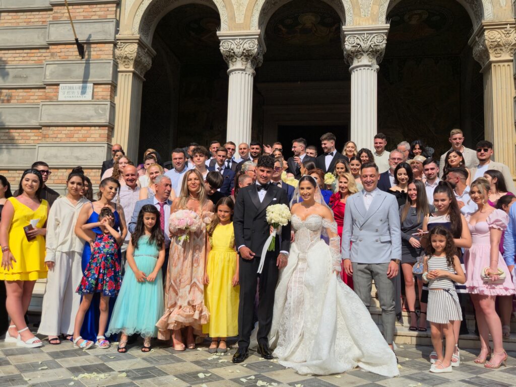 FOTO VIDEO Celebrul fotbalist Florinel Coman se căsătorește la Catedrala din Constanța/ ÎPS Teodosie oficiază ceremonia/ Este prezent și Gigi Becali UPDATE 43 FOTO VIDEO Celebrul fotbalist Florinel Coman se căsătorește la Catedrala din Constanța/ ÎPS Teodosie oficiază ceremonia/ Este prezent și Gigi Becali UPDATE WhatsApp Image 2025 06 12 at 16.48.38