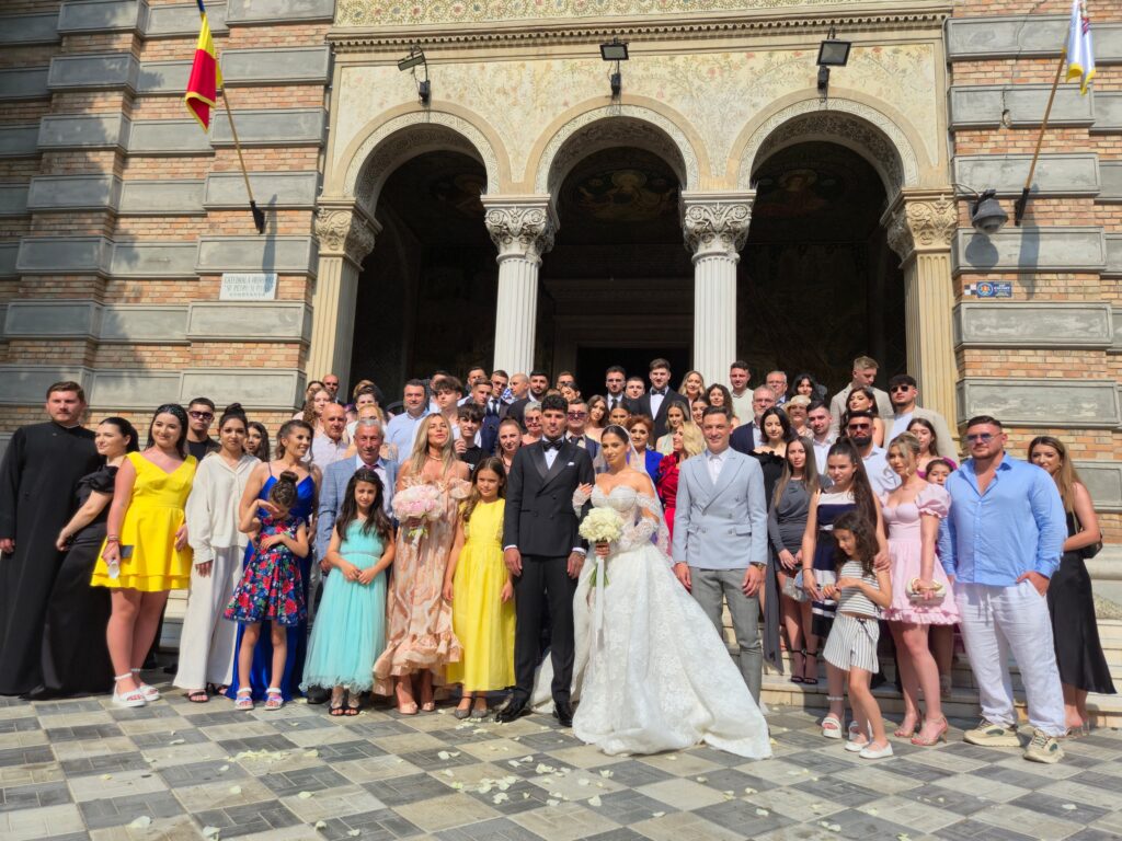 FOTO VIDEO Celebrul fotbalist Florinel Coman se căsătorește la Catedrala din Constanța/ ÎPS Teodosie oficiază ceremonia/ Este prezent și Gigi Becali UPDATE 2 FOTO VIDEO Celebrul fotbalist Florinel Coman se căsătorește la Catedrala din Constanța/ ÎPS Teodosie oficiază ceremonia/ Este prezent și Gigi Becali UPDATE WhatsApp Image 2025 06 12 at 16.48.41 1