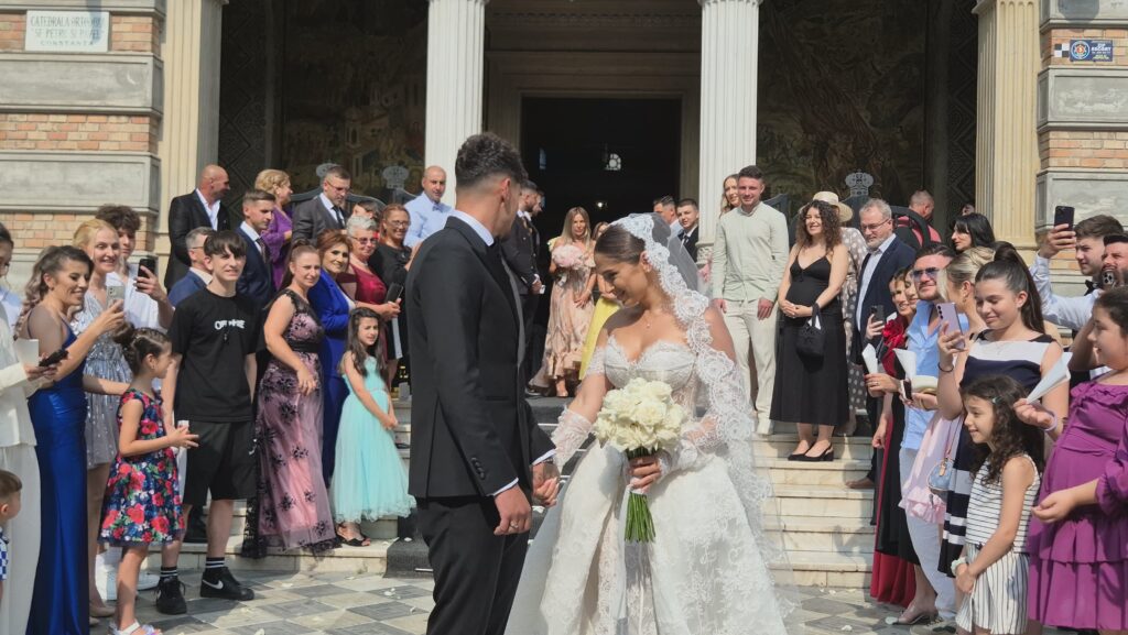 FOTO VIDEO Celebrul fotbalist Florinel Coman se căsătorește la Catedrala din Constanța/ ÎPS Teodosie oficiază ceremonia/ Este prezent și Gigi Becali UPDATE 28 FOTO VIDEO Celebrul fotbalist Florinel Coman se căsătorește la Catedrala din Constanța/ ÎPS Teodosie oficiază ceremonia/ Este prezent și Gigi Becali UPDATE WhatsApp Image 2025 06 12 at 16.48.45 1