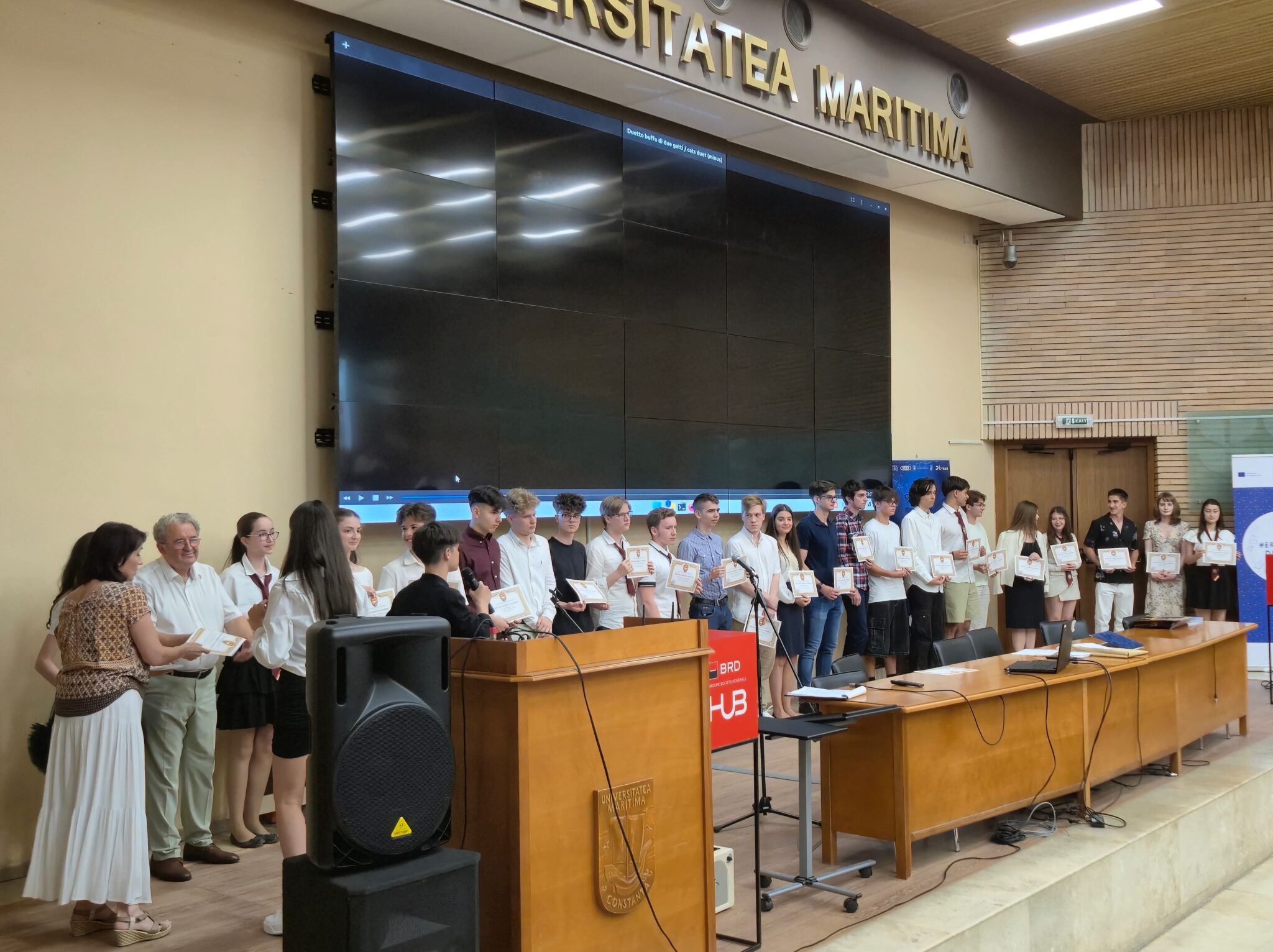 FOTO VIDEO Elevii Colegiului „Mircea cel Bătrân” Constanța, recunoscuți public pentru rezultatele obținute la olimpiadele naționale WhatsApp Image 2025 06 12 at 17.53.45 1