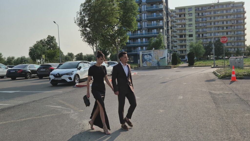 FOTO VIDEO La Nuba se umple ringul! Vedetele echipei naționale sosesc la nunta lui Florinel Coman / Constănțeanul Denis Alibec e prezent 8 FOTO VIDEO La Nuba se umple ringul! Vedetele echipei naționale sosesc la nunta lui Florinel Coman / Constănțeanul Denis Alibec e prezent WhatsApp Image 2025 06 12 at 18.27.33