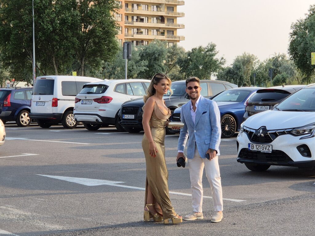 FOTO VIDEO La Nuba se umple ringul! Vedetele echipei naționale sosesc la nunta lui Florinel Coman / Constănțeanul Denis Alibec e prezent 29 FOTO VIDEO La Nuba se umple ringul! Vedetele echipei naționale sosesc la nunta lui Florinel Coman / Constănțeanul Denis Alibec e prezent WhatsApp Image 2025 06 12 at 19.15.18