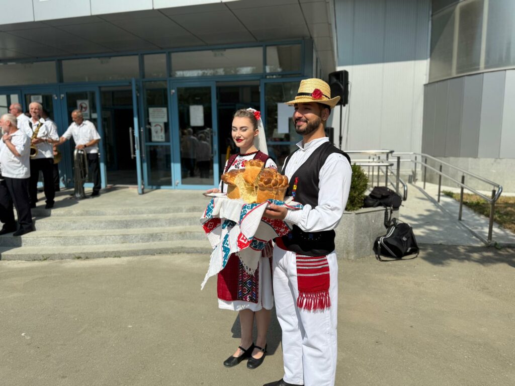 FOTO VIDEO Delfinariul din Constanța s-a deschis oficial. Președintele CJC, Florin Mitroi: a fost o muncă titanică 6 FOTO VIDEO Delfinariul din Constanța s-a deschis oficial. Președintele CJC, Florin Mitroi: a fost o muncă titanică WhatsApp Image 2025 06 14 at 10.07.24