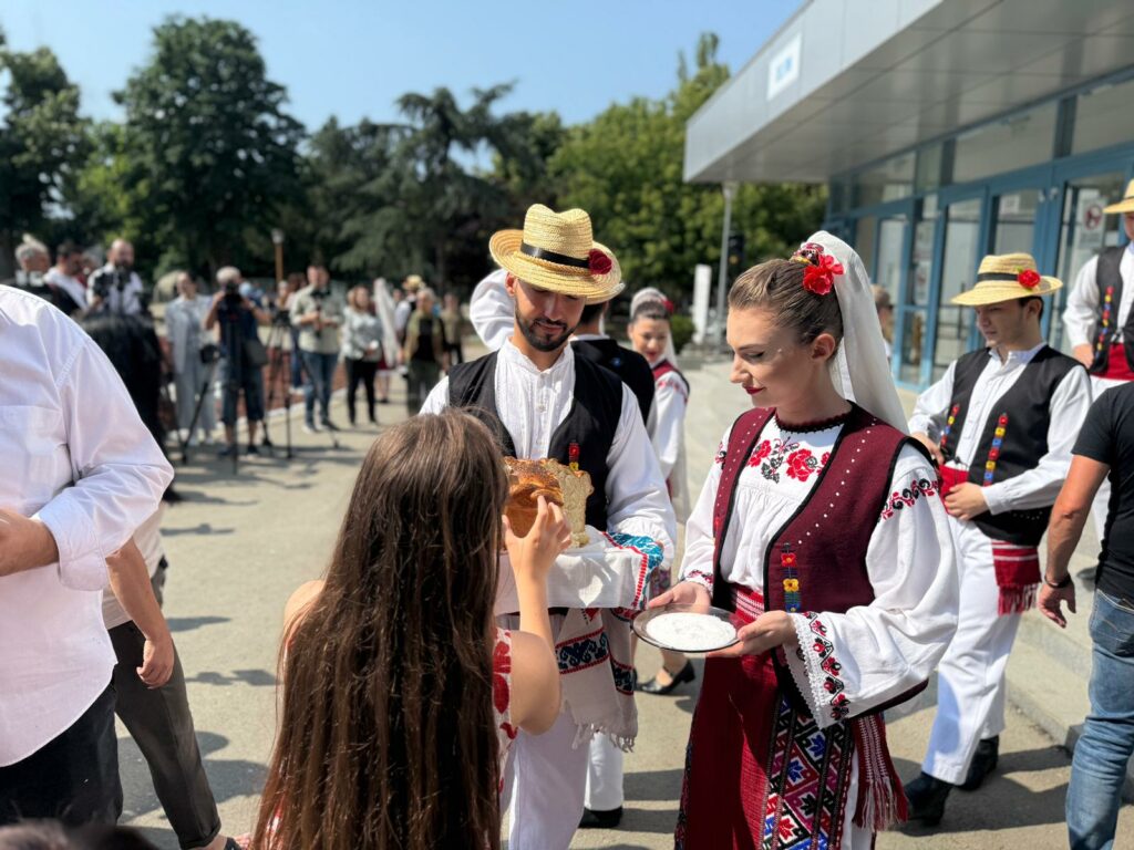 FOTO VIDEO Delfinariul din Constanța s-a deschis oficial. Președintele CJC, Florin Mitroi: a fost o muncă titanică 16 FOTO VIDEO Delfinariul din Constanța s-a deschis oficial. Președintele CJC, Florin Mitroi: a fost o muncă titanică WhatsApp Image 2025 06 14 at 10.13.44