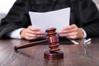 Un procuror din Galați a fost reținut după ce ar fi încercat să scape un preot de dosarul de viol asupra unei minore WhatsApp Image 2025 06 14 at 12.03.38