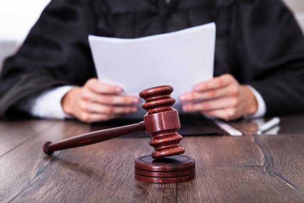Un procuror din Galați a fost reținut după ce ar fi încercat să scape un preot de dosarul de viol asupra unei minore WhatsApp Image 2025 06 14 at 12.03.38