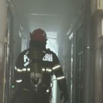 FOTO VIDEO Zece persoane evacuate dintr-un bloc din Tulcea, în urma unui incendiu izbucnit la o garsonieră WhatsApp Image 2025 06 18 at 11.12.04 1