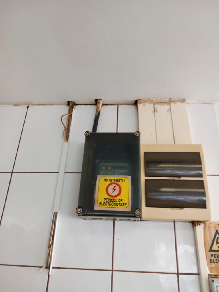 FOTO VIDEO NOI incinte din Constanța închise temporar de Horia Constantinescu. Grăsime, insecte vii și condiții improprii de lucru 7 FOTO VIDEO NOI incinte din Constanța închise temporar de Horia Constantinescu. Grăsime, insecte vii și condiții improprii de lucru WhatsApp Image 2025 06 18 at 17.02.02 2