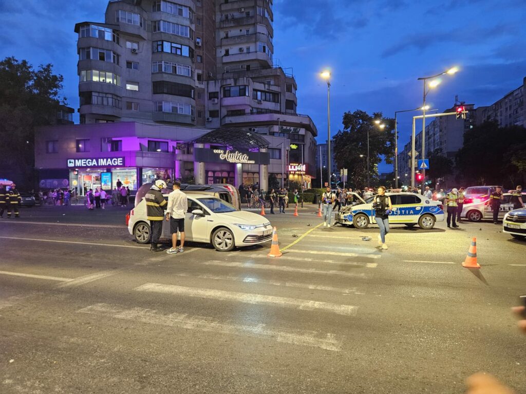 FOTO VIDEO Accident GRAV, cu VICTIMĂ și cu o mașină de Poliție implicată la Casa de Cultură Constanța UPDATE 17 FOTO VIDEO Accident GRAV, cu VICTIMĂ și cu o mașină de Poliție implicată la Casa de Cultură Constanța UPDATE WhatsApp Image 2025 06 28 at 21.23.09