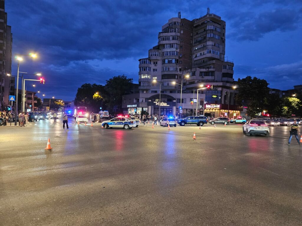 FOTO VIDEO Accident GRAV, cu VICTIMĂ și cu o mașină de Poliție implicată la Casa de Cultură Constanța UPDATE 14 FOTO VIDEO Accident GRAV, cu VICTIMĂ și cu o mașină de Poliție implicată la Casa de Cultură Constanța UPDATE WhatsApp Image 2025 06 28 at 21.23.10 1