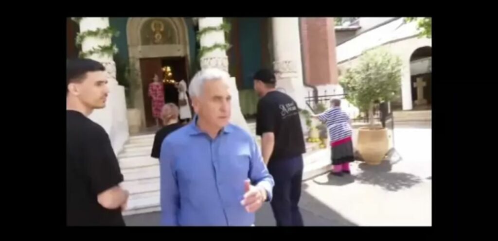 Călin Georgescu, filmat ieșind din biserica unde Kira Hagi s-a cununat religios cu Thomas Ferfelis 2 Călin Georgescu, filmat ieșind din biserica unde Kira Hagi s-a cununat religios cu Thomas Ferfelis WhatsApp Image 2025 06 29 at 16.40.26