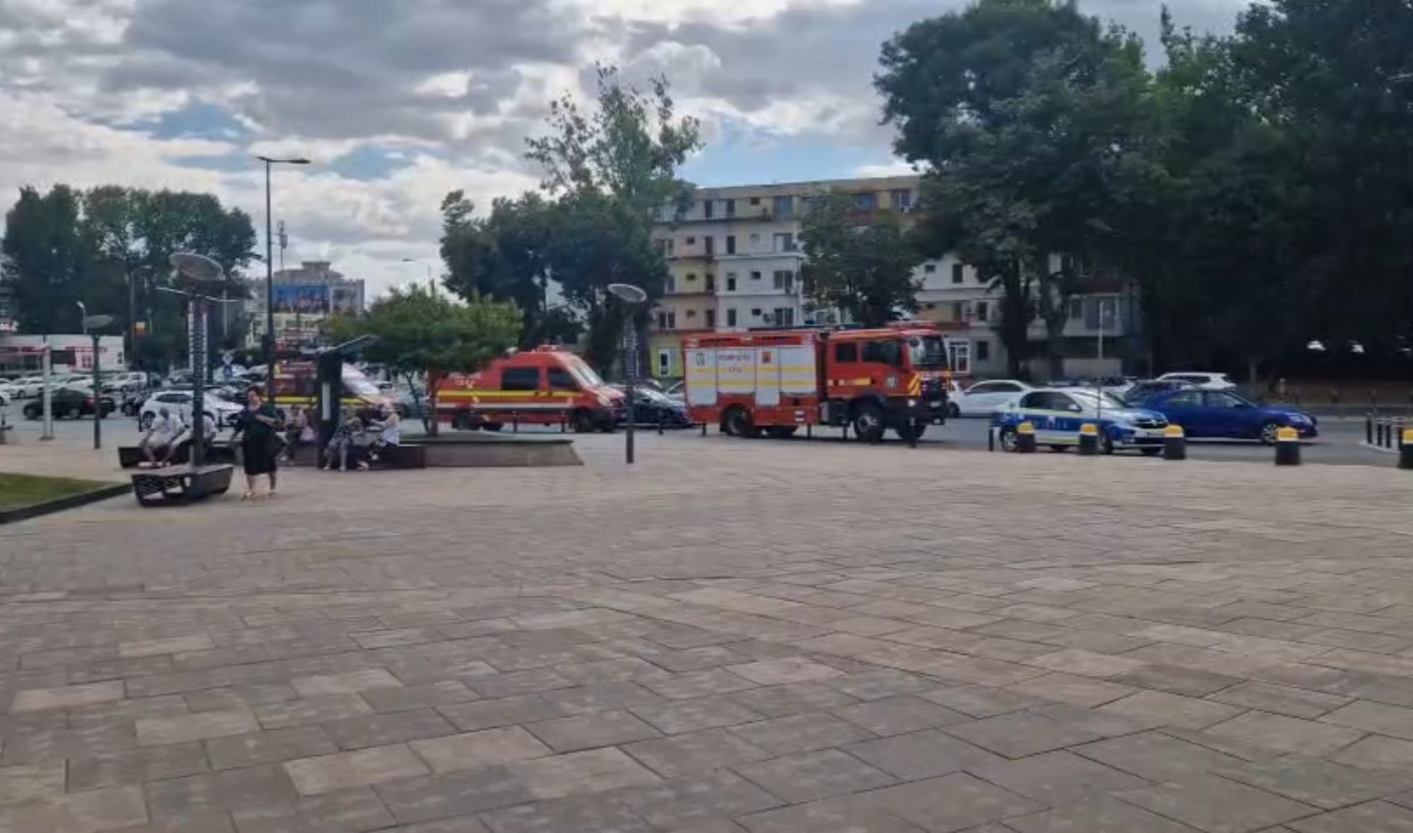 VIDEO Miros suspect în City Mall / Au fost asistate medical mai multe persoane UPDATE WhatsApp Image 2025 06 29 at 17.14.42