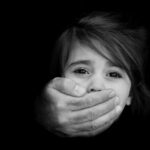 BREAKING Mai mulți părinți din Valu au făcut plângere la poliție după ce un bărbat cu un BMW ar fi încercat să le ademenească copiii cu bani și dulciuri a2bd2a78 d2e7 40d8 b6c5 476c69d1945f
