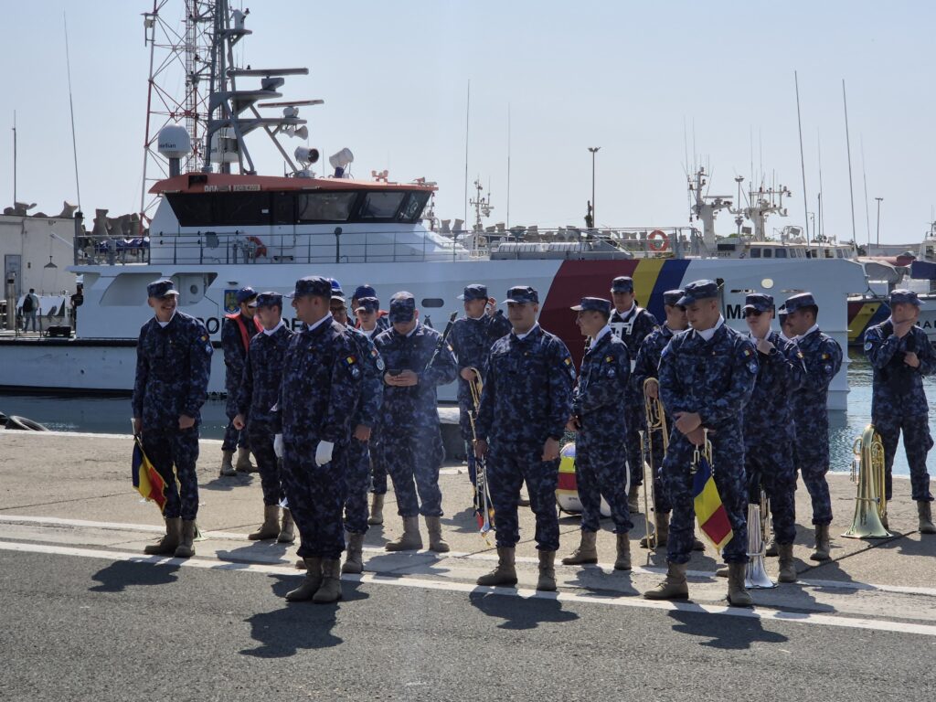 FOTO VIDEO Fregata „Regele Ferdinand” a revenit în portul militar Constanța după misiunea din Mediterană UPDATE 4 FOTO VIDEO Fregata „Regele Ferdinand” a revenit în portul militar Constanța după misiunea din Mediterană UPDATE a950b7b6 f239 42ac 943f 5a744857b102